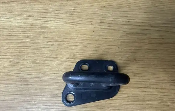Toyota Auris 150 Seat back rest lock catch 7215
