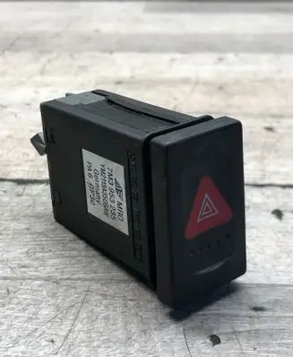 Volkswagen Sharan Hazard light switch 7M3953235 YM2113A350BAW