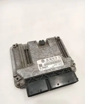 Volkswagen Golf VI Engine control unit/module 03C906027BA 03C907309B 0261S05812