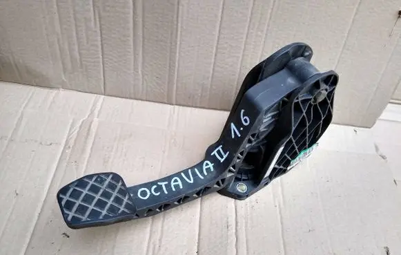 Seat Leon (1M) Clutch pedal 1K1721059BS