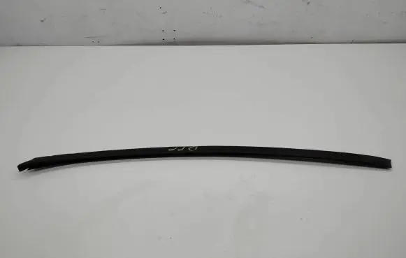 Audi Q7 4L Rubber seal front coupe door window 