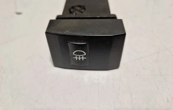 Fog light switch