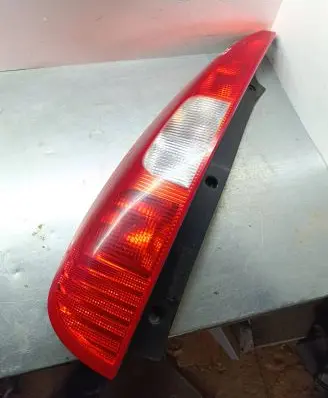 Mitsubishi Colt Rear/tail lights MR957373