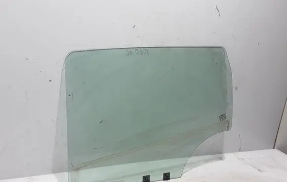 Renault Zoe Rear door window glass 823016589R