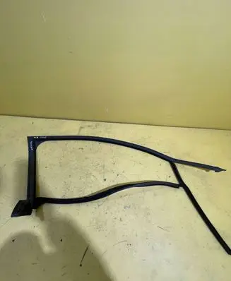 Audi A6 S6 C6 4F Rubber seal loading door RZ1R12P5