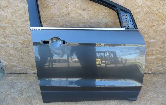 Ford Kuga II Front door 