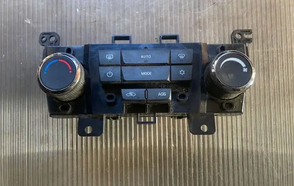 Chevrolet Orlando Climate control unit 3870578 7057 11118833