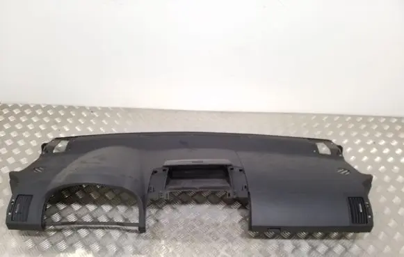 Toyota Corolla Verso E121 Dashboard 553020F010 101187605P1D