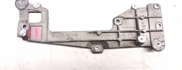 Audi A4 S4 B6 8E 8H Engine mounting bracket 03G131159