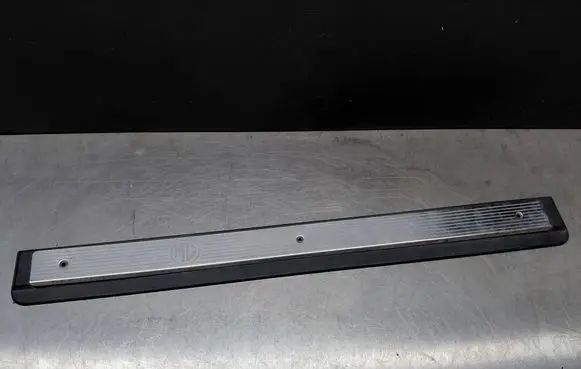 MG TF Side skirt front trim EAN100751 EAN100751XXX