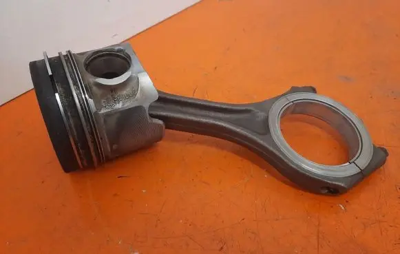 Audi Q7 4L Piston 083100
