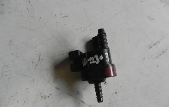 Volkswagen PASSAT B8 Turbo solenoid valve 06H906517T VD12303