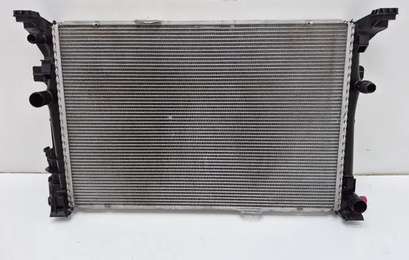 Mercedes-Benz B W246 W242 Coolant radiator A2465001303