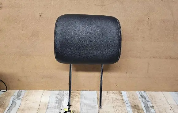 Mercedes-Benz R AMG W251 Front seat headrest 
