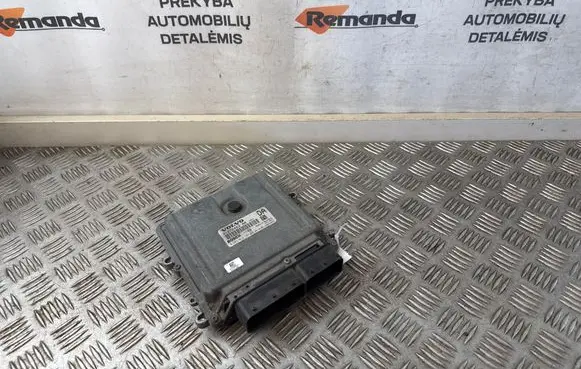 Volvo XC90 Engine control unit/module 31272463AA