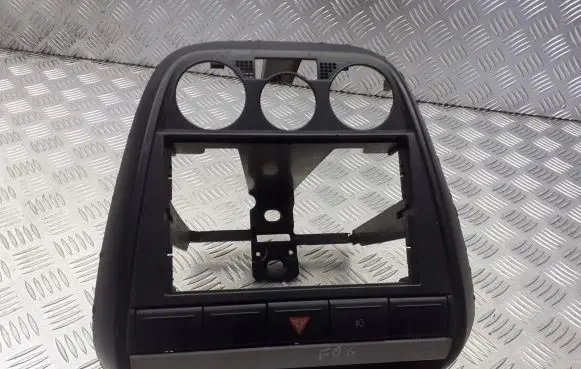 Volkswagen Fox Radio/GPS head unit trim 5Z0858061A