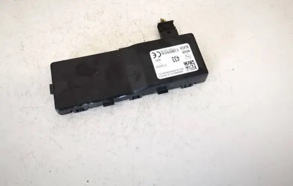 Opel Insignia A Antenna control unit 13503204 f00hj00491