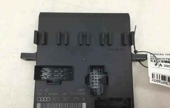 Audi A4 S4 B7 8E 8H Comfort/convenience module 8E0907279N