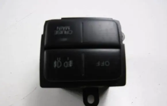 Fog light switch