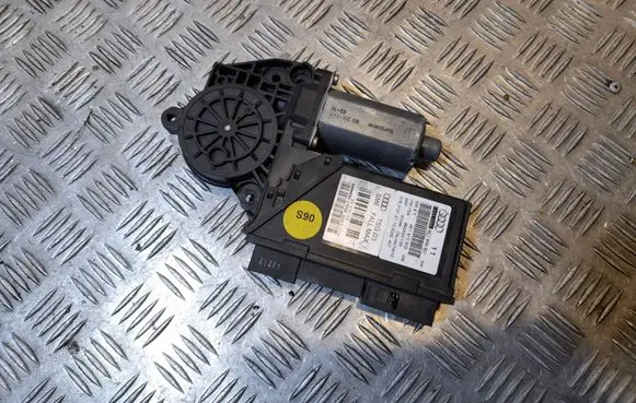 Audi A8 S8 D3 4E Front door window regulator motor 4E1910802