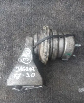 Jaguar XJ X351 Engine mount bracket 6W836A003AD