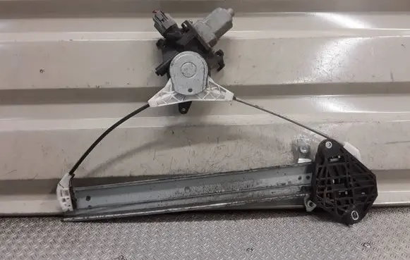 Subaru Impreza III Rear door window regulator with motor