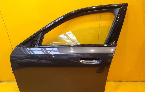 BMW 5 G60 Front door
