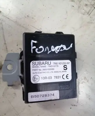 Subaru Forester SJ Door central lock control unit/module 28201SG050 TWD1G776 B50728374