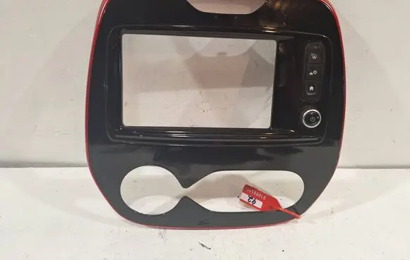 Renault Captur Panel trim 682701605