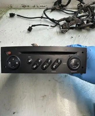 Renault Clio III Radio/CD/DVD/GPS head unit 8200666139