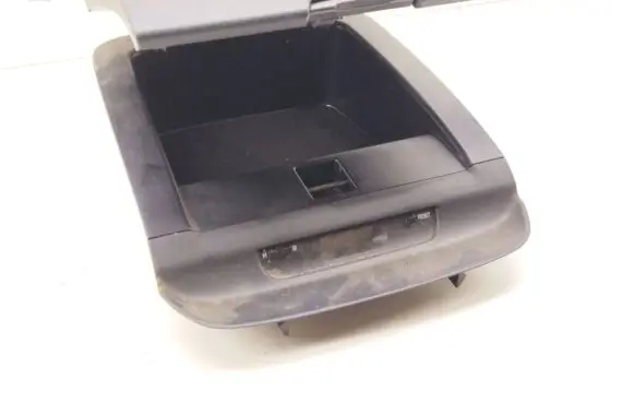 Subaru Forester SG Glove box central console 