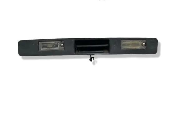 Volvo V70 Trunk door license plate light bar 9203101