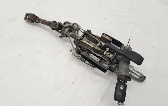 Skoda Fabia Mk2 (5J) Steering wheel axle 601410501BF