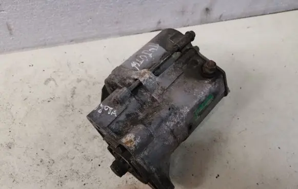 Toyota Corolla E90 Starter motor 2810015180
