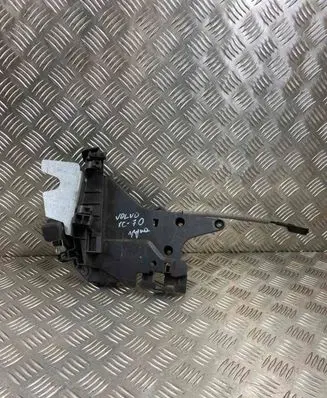 Volvo XC70 Rear door exterior handle/bracket 979527100