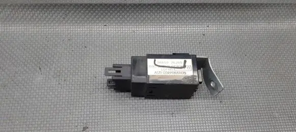 Suzuki Jimny Fuel pump relay 38650-76J00