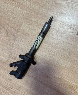 Ford C-MAX I Fuel injector 0445110237