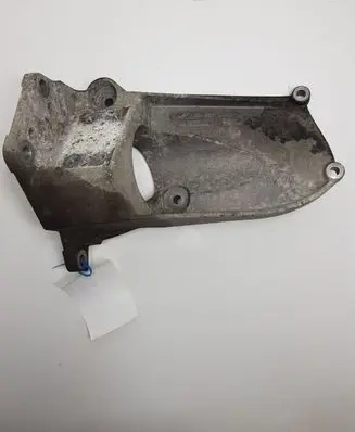 Volvo V40 Cross country Engine mounting bracket 31370633