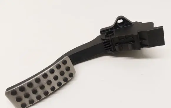 Mercedes-Benz CLA C117 X117 W117 Accelerator throttle pedal A2463001604