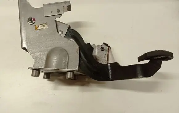 Opel Antara Brake pedal C100LH KA015313