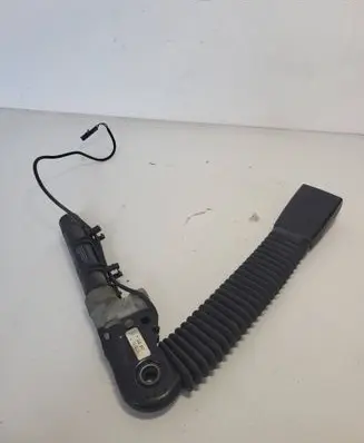 BMW 5 E60 E61 Front seatbelt buckle 7065847