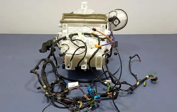 Peugeot 208 I Interior heater climate box assembly 98194325ZD