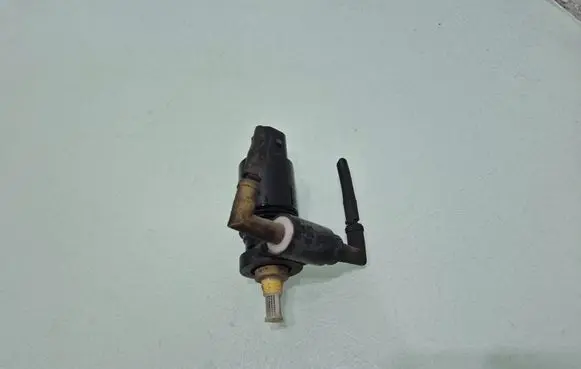 Dodge Journey Windscreen/windshield washer pump 05152075AC