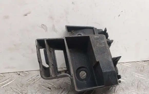Volkswagen Golf VI Rear bumper mounting bracket 5K6807394A
