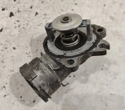 Mercedes-Benz R W251 Thermostat A6422000215