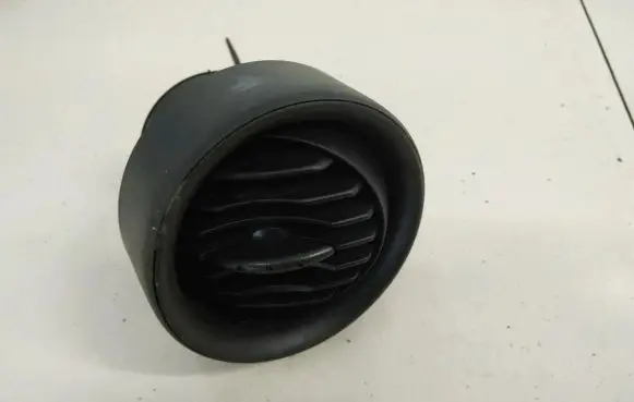 Seat Ibiza III (6L) Dash center air vent grill