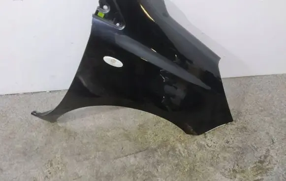 Nissan Note (E11) Fender