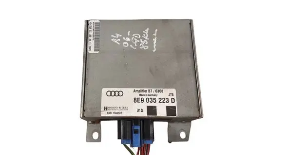 Audi A4 S4 B7 8E 8H Sound amplifier 8E9035223D B76368 1568507