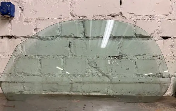 Porsche 911 996 Front door window glass four-door E000184