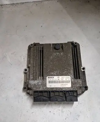 Renault Espace - Grand espace IV Engine control unit/module 0281015321 8200560320